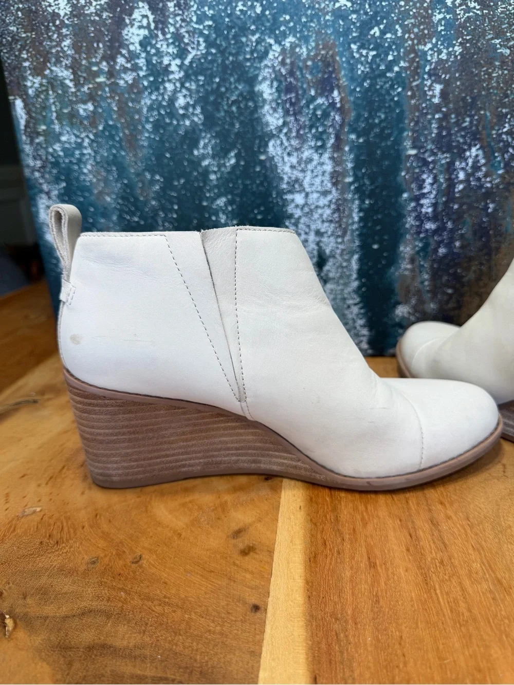 TOMS 2010s Classic Marta White Leather Wedge Booties Size 7